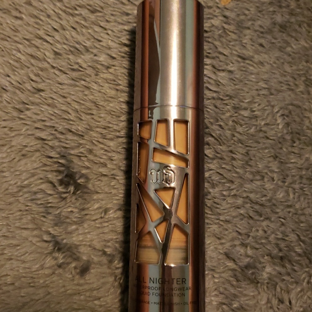 Urban Decay foundation in Shade 5.5